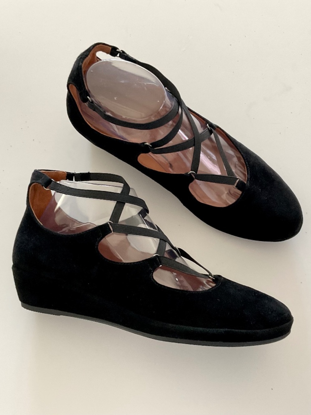 L’AMOUR DES PIEDS Benham Black Suede Wedge Size 8.5 LIKE NEW